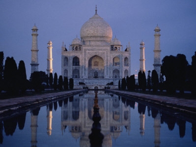 Taj Mahal at Sunrise - Agra - India - Art Print